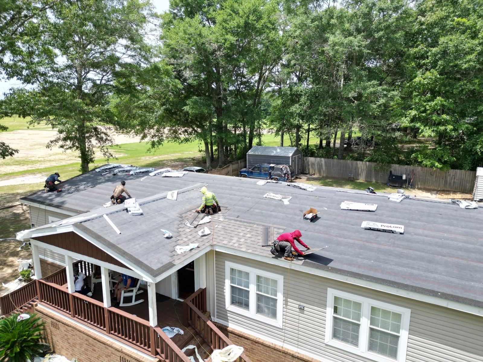 Bowab crew installing a FORTIFIED roof