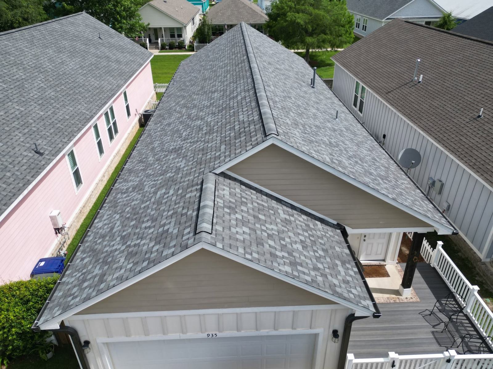 New Atlas Pinnacle Pristine shingle roof installed by Bowab in Baldwin County, Alabama